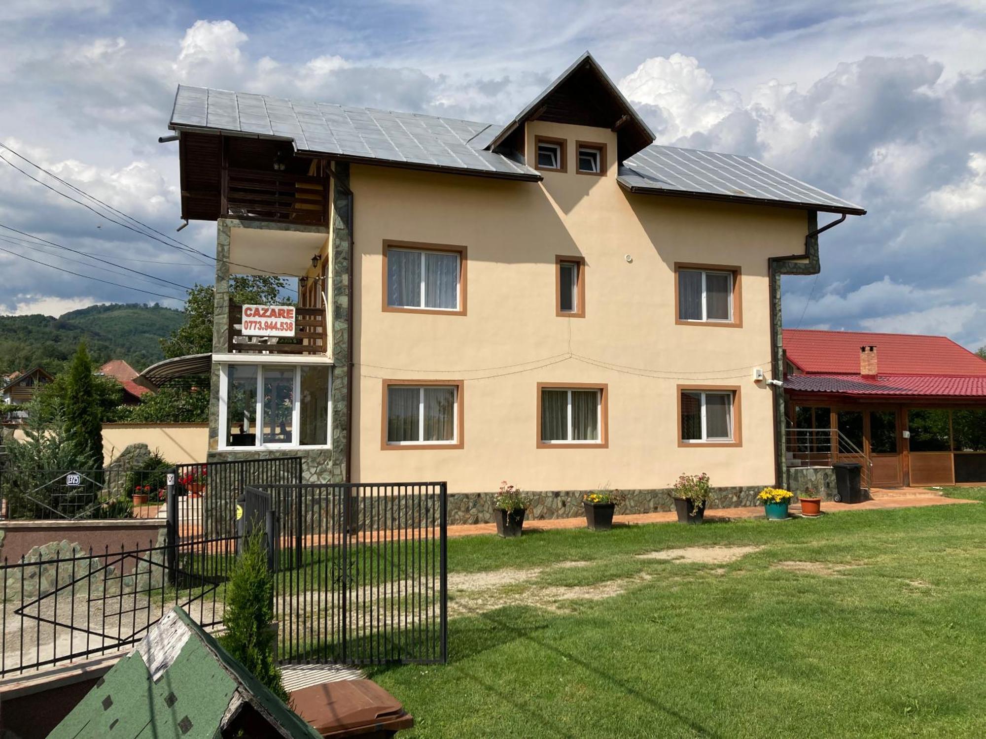 Pensiunea Casa Domnitei Бая де Фиер Екстериор снимка